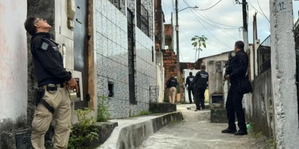 Confronto Policial no Recôncavo Baiano: Nove Mortos em Operação Contra o Comando Vermelho Imagem do artigo