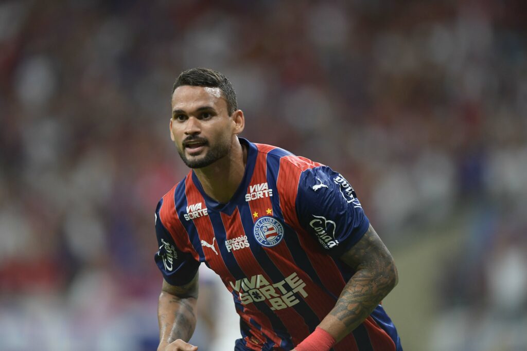 Bahia Brilha: Willian José e Ronaldo Destaques na Vitória Sobre o Bragantino Imagem do artigo