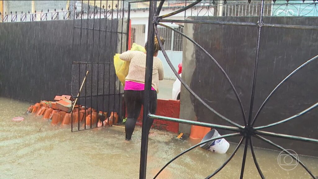 Alerta de Temporais: Mais de 50 Cidades da Bahia Sofrem com Chuvas Intensas Imagem do artigo