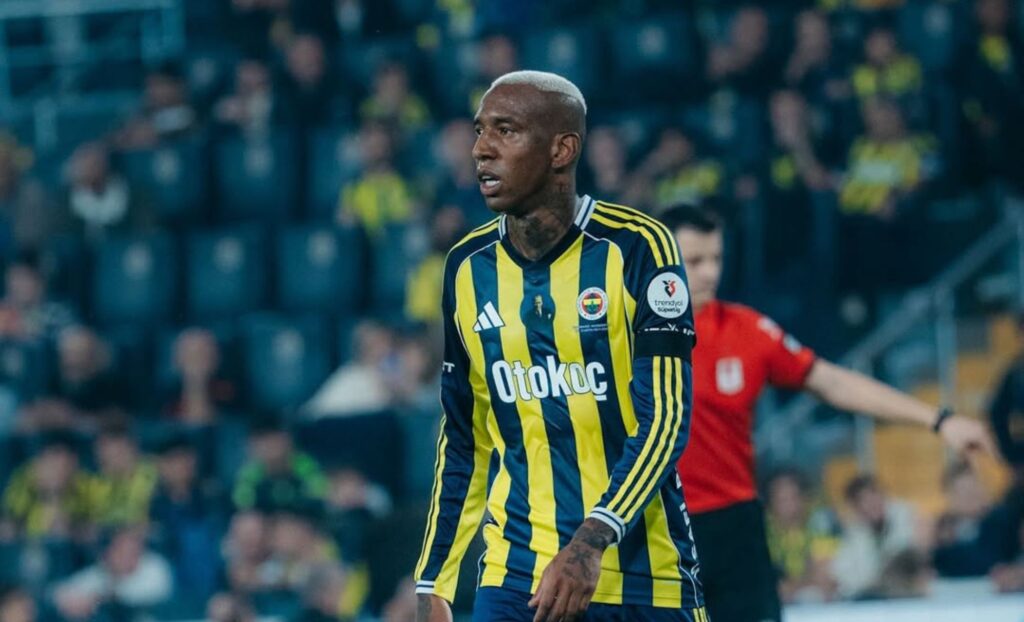 Anderson Talisca Descarta Retorno Imediato ao Bahia: "Foco é no Fenerbahçe"