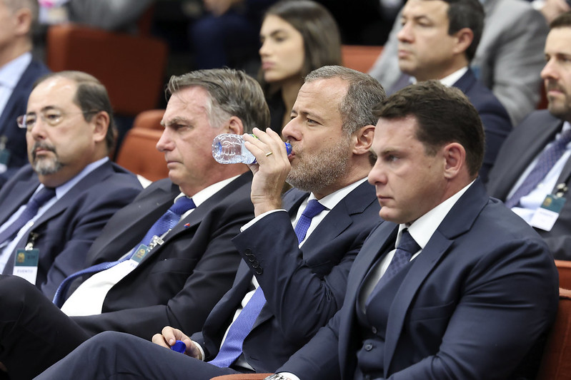 Cenário Político Nacional: Condenação de Jair Bolsonaro e Suas Consequências