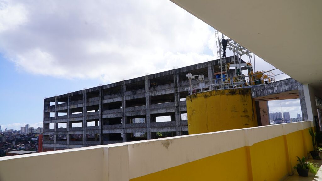 Conflito na Politécnica da Bahia: O futuro do prédio inacabado em debate