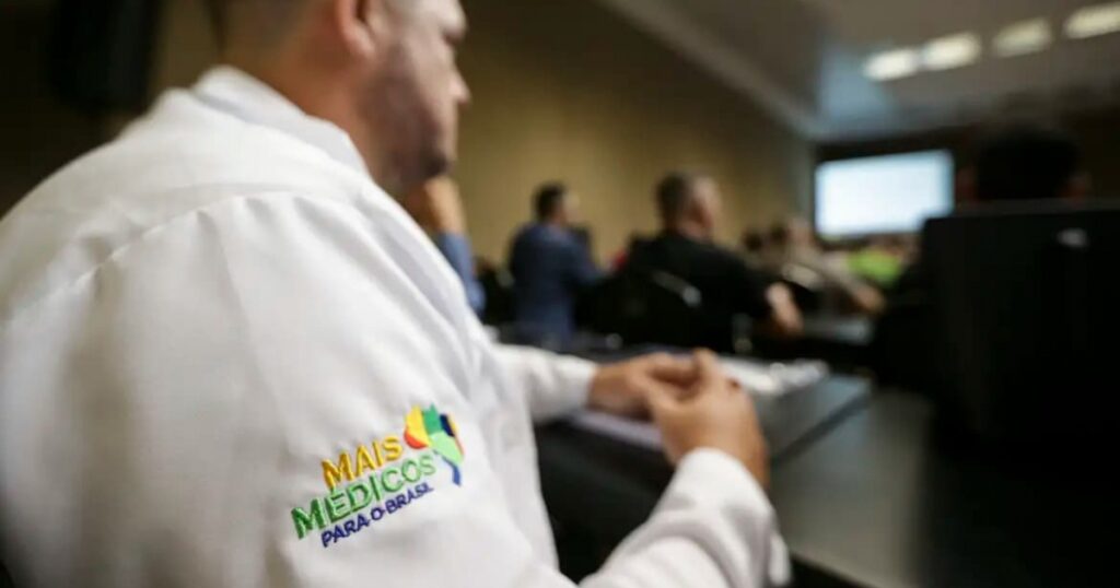 Crescimento do Mais Médicos: Saúde avança em 4,5 mil municípios com mais profissionais