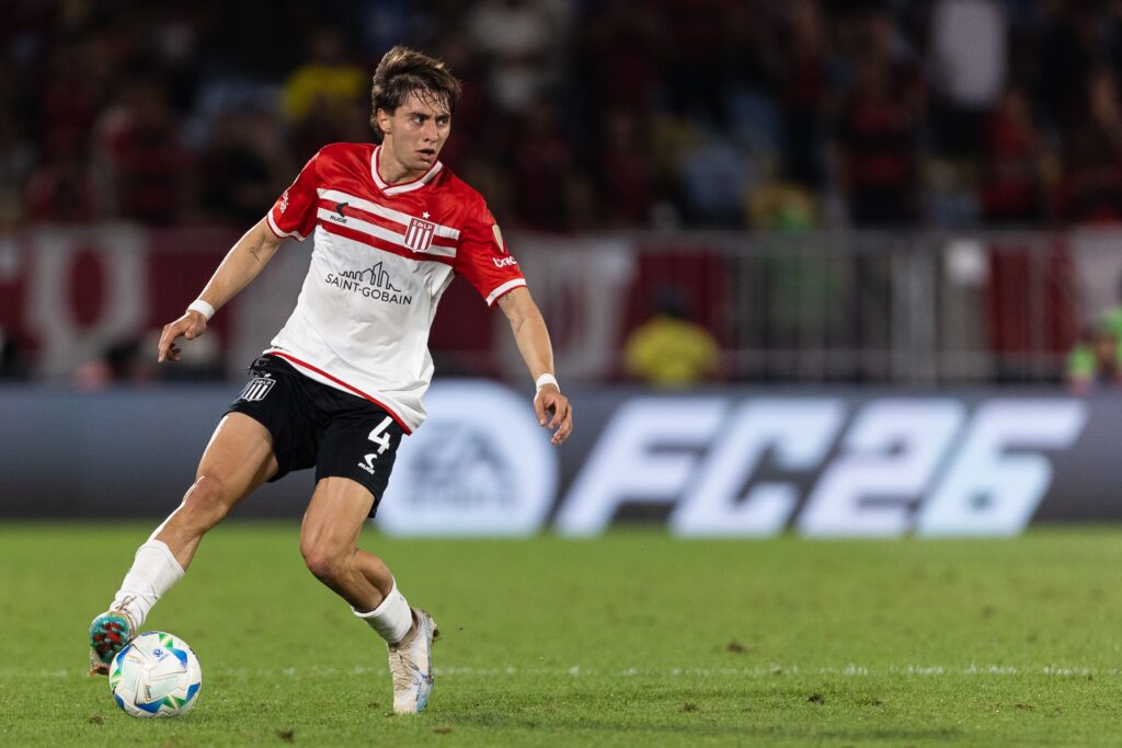 Descubra o Lateral-Direito Argentino na Mira do Bahia para 2024