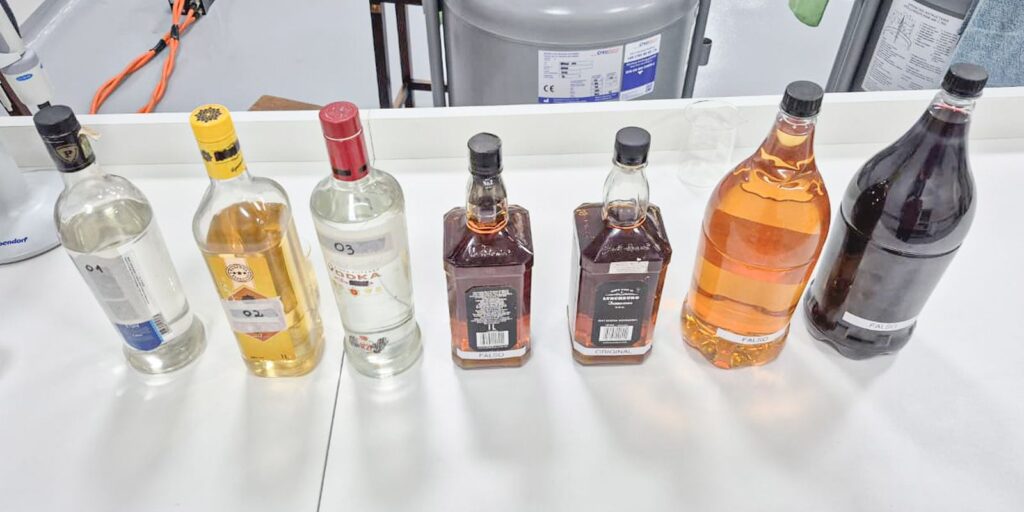 Intoxicação por Metanol na Bahia: Sete Pessoas Afetadas e Proibição de Bebidas Destiladas Intoxicação por Metanol na Bahia: Sete Pessoas Afetadas e Proibição de Bebidas Destiladas