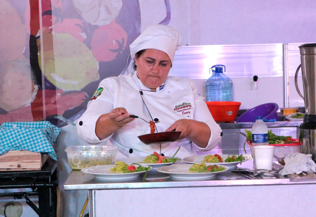 Mato Grosso Investe R$ 165 milhões em Alimentação Escolar e Fortalece Educação Mato Grosso Investe R$ 165 milhões em Alimentação Escolar e Fortalece Educação