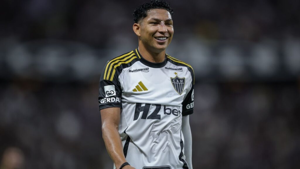 Rony: Santos e Bahia na disputa, mas Remo enfrenta obstáculos financeiros