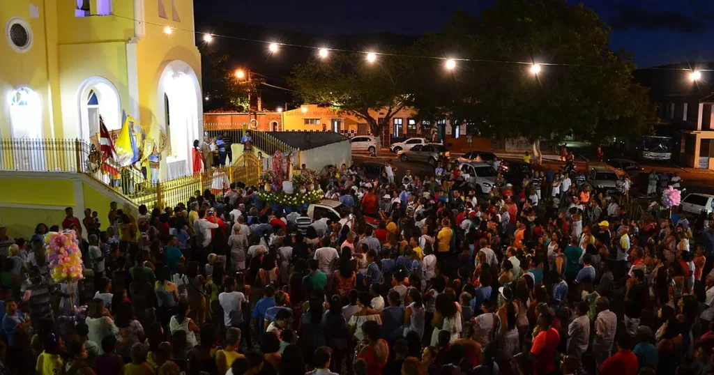 Santa Inês: A Cidade dos Dinossauros que Encanta como Destino Turístico na Bahia