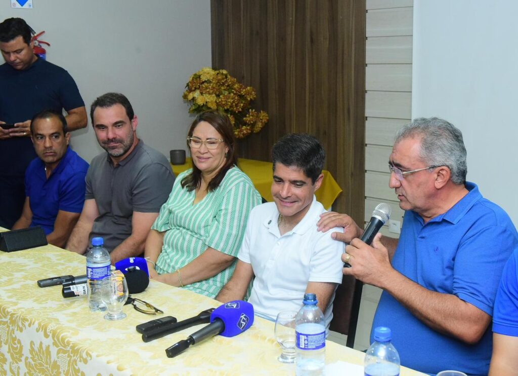 ACM Neto Recebe Apoio de Isaac Carvalho e Aponta Esperança para a Bahia