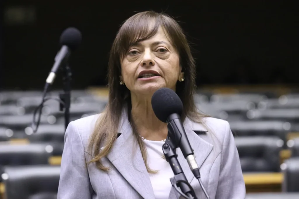 Alice Portugal Defende Frente Ampla nas Eleições da Bahia: Importância dos Caciques Petistas