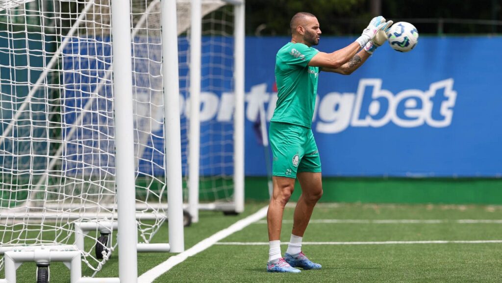 Bahia e a Busca por Weverton: Uma Oportunidade no Mercado de Goleiros