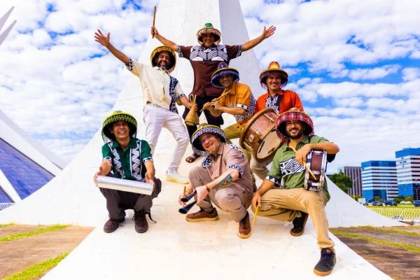 Caravana Cultural do Pé de Cerrado: Início da Celebração de 25 Anos em Janeiro na Bahia e Pernambuco Caravana Cultural do Pé de Cerrado: Início da Celebração de 25 Anos em Janeiro na Bahia e Pernambuco