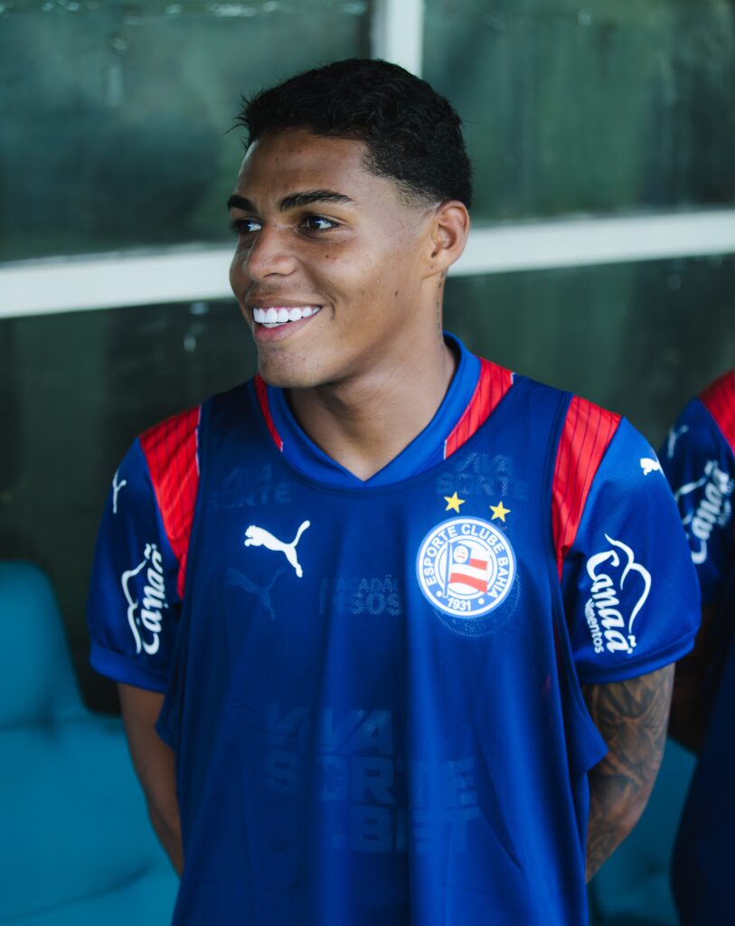 Ceni Escala Sobrinho-Neto de Ariano Suassuna para Estreia no Bahia