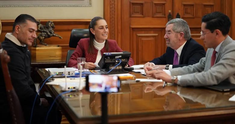 Claudia Sheinbaum Destaca Diálogo Produtivo com Trump em Meio a Tensão Bilateral