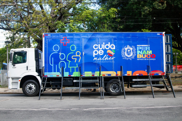 Conflito entre Governo de Pernambuco e Prefeito marca instalação da Carreta da Mulher