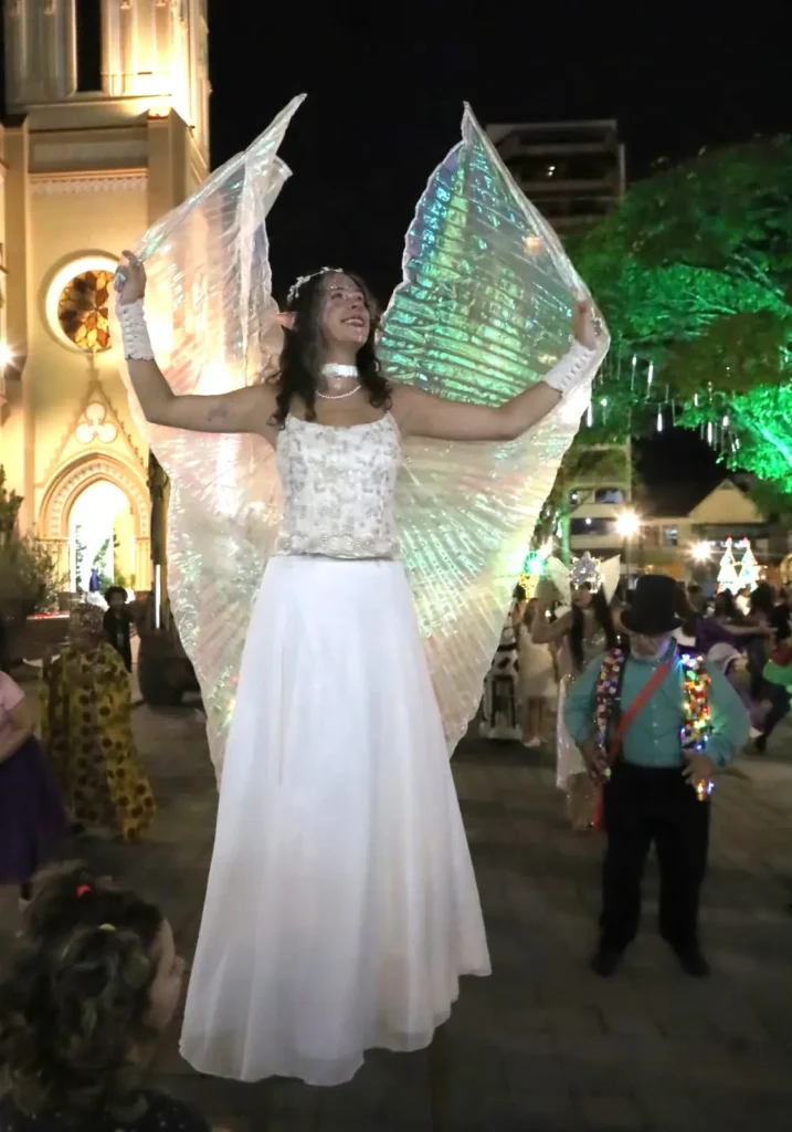 Cortejo Trupe da Cultura: Uma Celebração pela Paz em Teresópolis Cortejo Trupe da Cultura: Uma Celebração pela Paz em Teresópolis