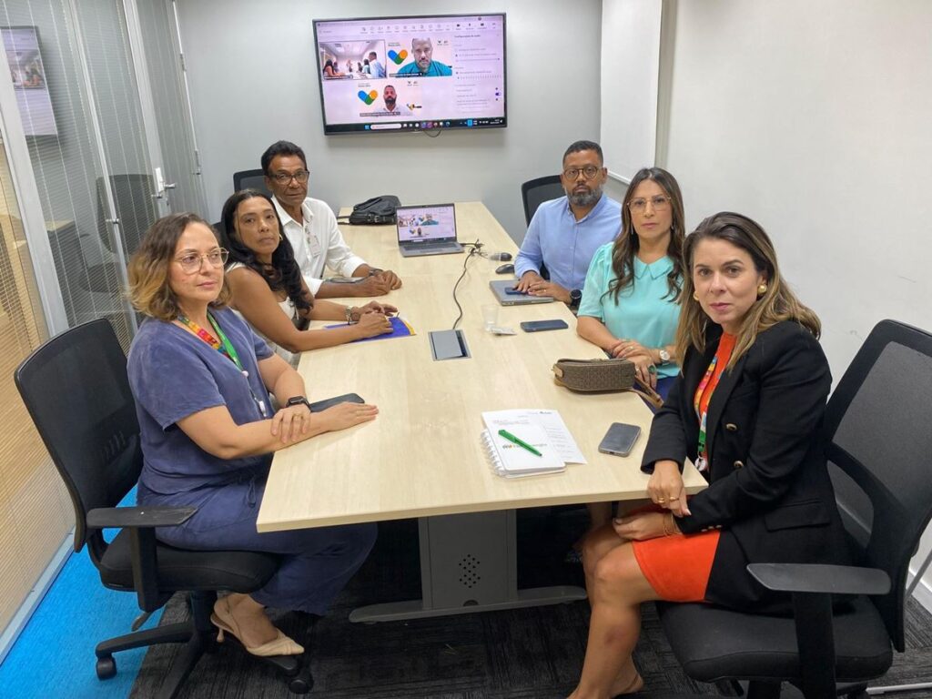 Deputada Cláudia Oliveira Cobra Soluções da Coelba em Salvador para o Extremo Sul da Bahia