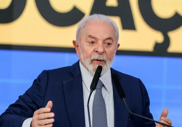 Deputado Baiano Denuncia Lula ao MPE por Propaganda Eleitoral Irregular