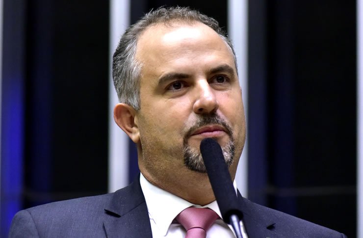 Deputado Baiano Reitera Apoio a Jerônimo e Descarto Mudança para ACM Neto