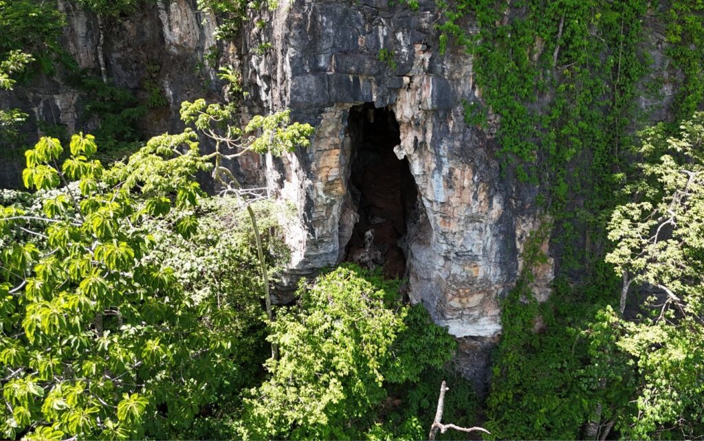 Descubra a Gruta do Vale: Nova Atração Turística na Divisa Entre Goiás e Bahia