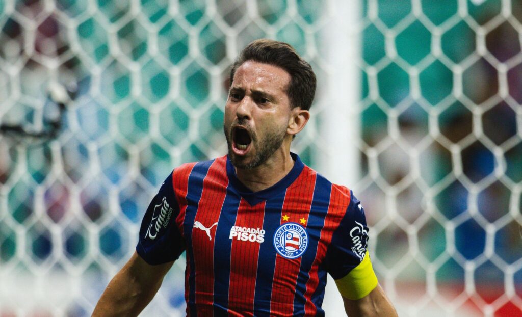 Everton Ribeiro Celebra Retorno ao Gol Após Superação do Câncer de Tireóide