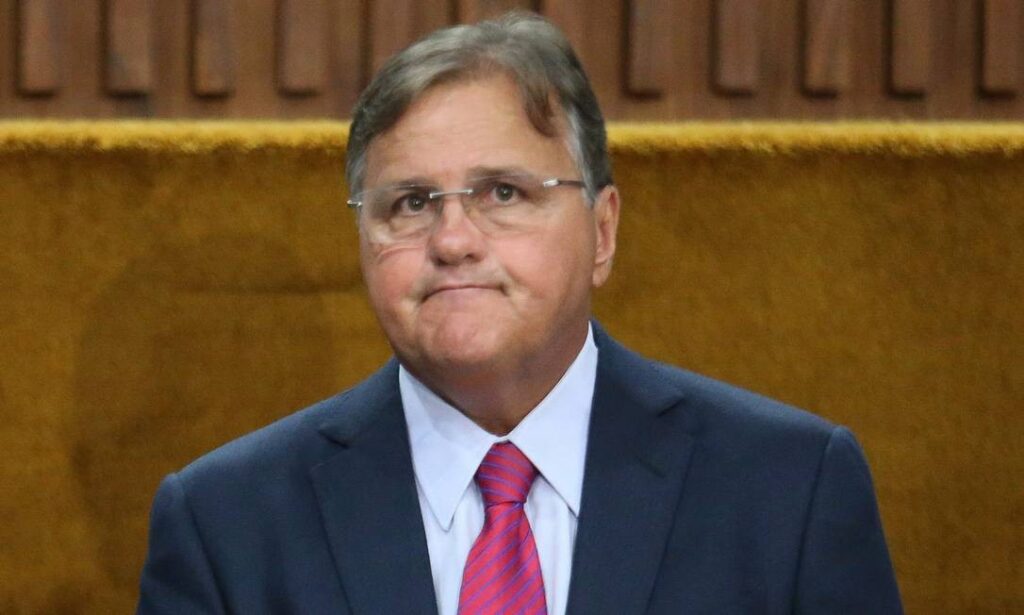 Ex-ministro Geddel Vieira é agredido em Réveillon na Bahia: entenda o caso