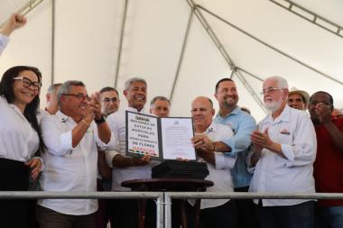 Governo da Bahia Impulsiona Agricultura Familiar e Economia Solidária no Vale do Jiquiriçá Governo da Bahia Impulsiona Agricultura Familiar e Economia Solidária no Vale do Jiquiriçá