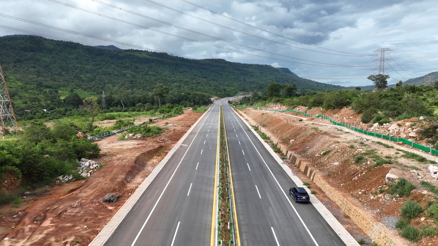 Legislação em Foco: Plantação ao Lado de Rodovias e Impulsos no Turismo Receptivo