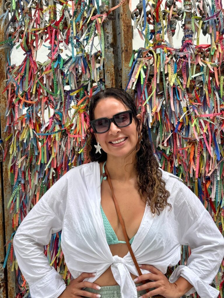 Michele Muniz: Na Bahia, a felicidade é o melhor remédio Michele Muniz: Na Bahia, a felicidade é o melhor remédio