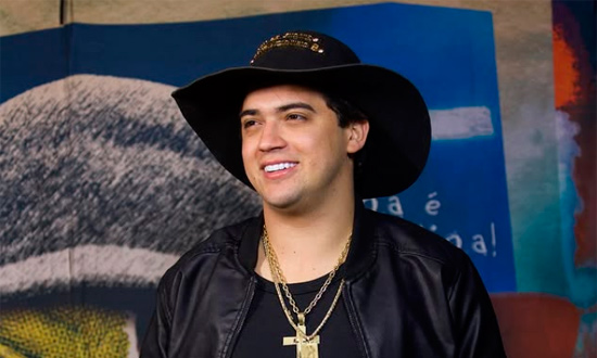 Natanzinho Lima Interrompe Show na Bahia Por Problemas de Saúde