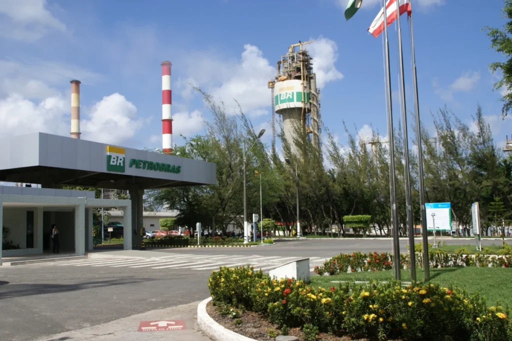 Petrobras Retoma Produção de Ureia nas Fábricas da Bahia e Sergipe para Diminuir a Dependência Exter