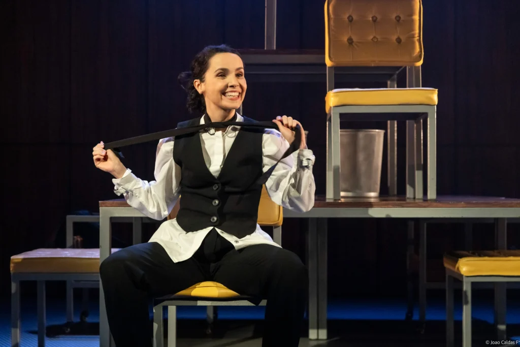 ‘Prima Facie’: O Impacto do Espetáculo de Débora Falabella em Salvador ‘Prima Facie’: O Impacto do Espetáculo de Débora Falabella em Salvador