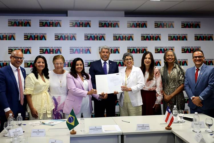 Professora Adriana Marmori é Reconduzida como Reitora da Uneb para 2026-2029 Professora Adriana Marmori é Reconduzida como Reitora da Uneb para 2026-2029