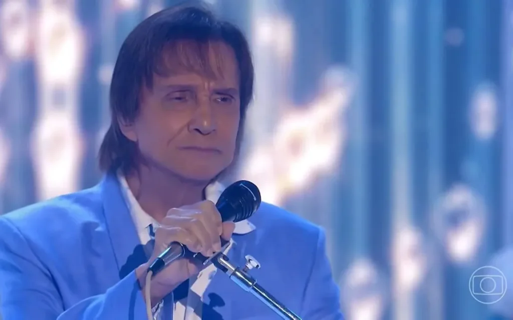 Roberto Carlos Testa Positivo para Covid-19 e Lamenta Amizade Perdida Roberto Carlos Testa Positivo para Covid-19 e Lamenta Amizade Perdida