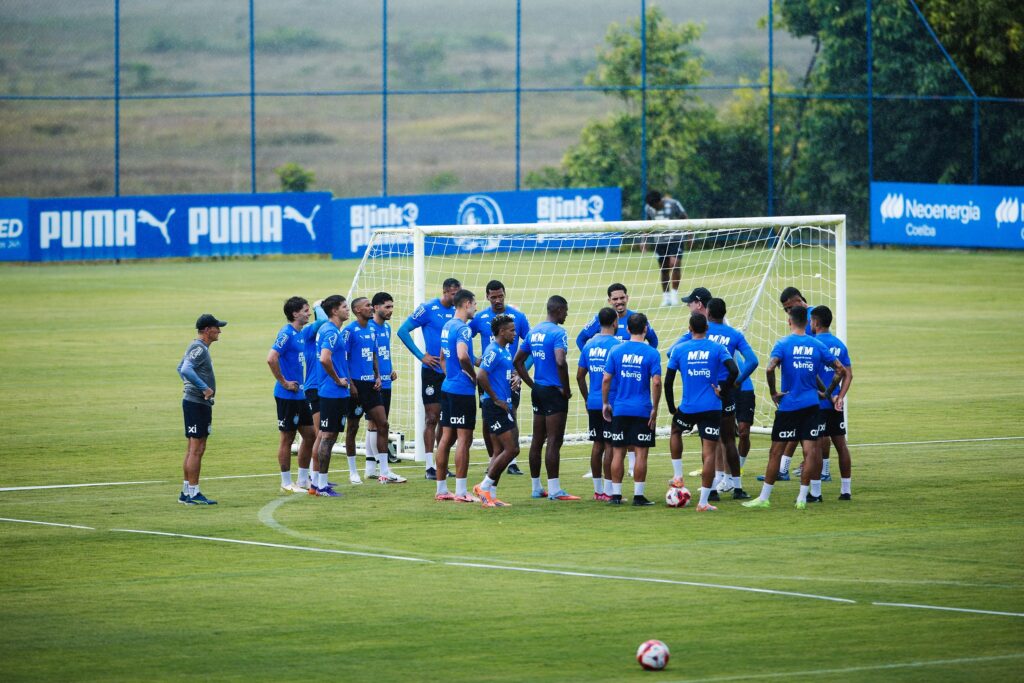 Rogério Ceni Comemora Retorno de Jogadores do Bahia e Destaca Róman