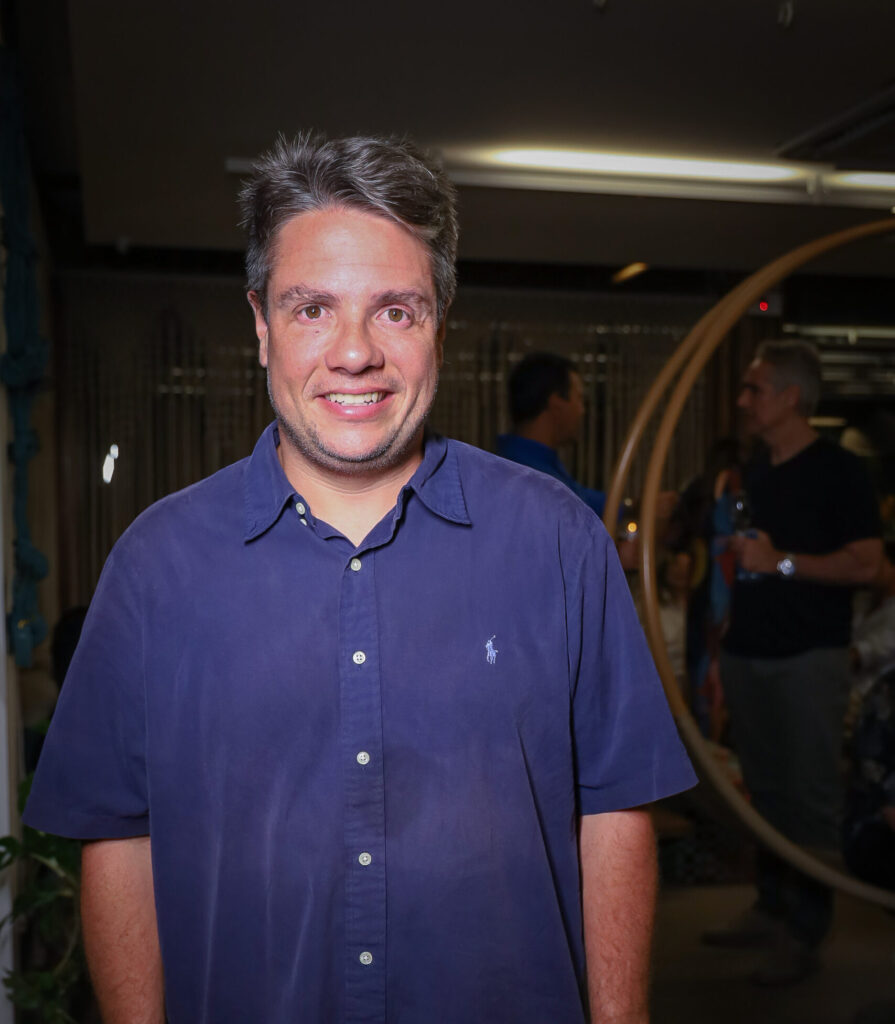 Adeus Verão! Rafa Cal Reflete Sobre a Temporada de Sucesso da Oquei Entretenimento