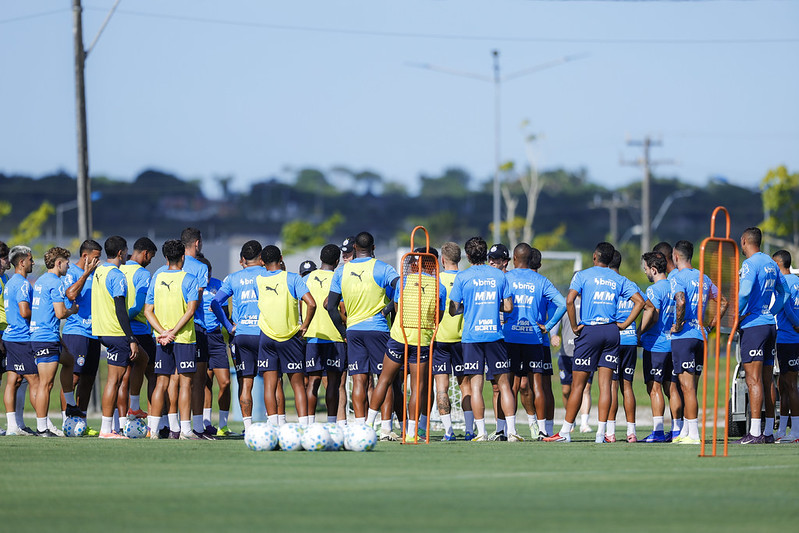 Bahia e Juazeirense se enfrentam neste domingo com novidades no elenco