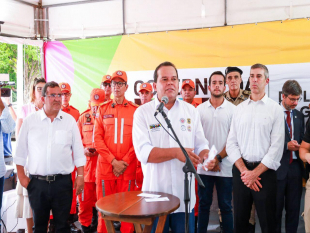 Bahia: Entrega de Viaturas em Meio a Desastres Naturais e Iniciativas Esportivas Bahia: Entrega de Viaturas em Meio a Desastres Naturais e Iniciativas Esportivas