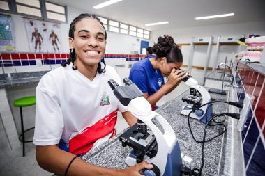 Bahia se Destaca com Quarto Maior Número de Estudantes em Tempo Integral no Brasil