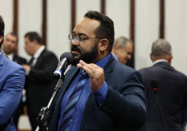 Deputado Leandro de Jesus Propõe Política Estadual de Apoio à Gestante na Bahia Deputado Leandro de Jesus Propõe Política Estadual de Apoio à Gestante na Bahia