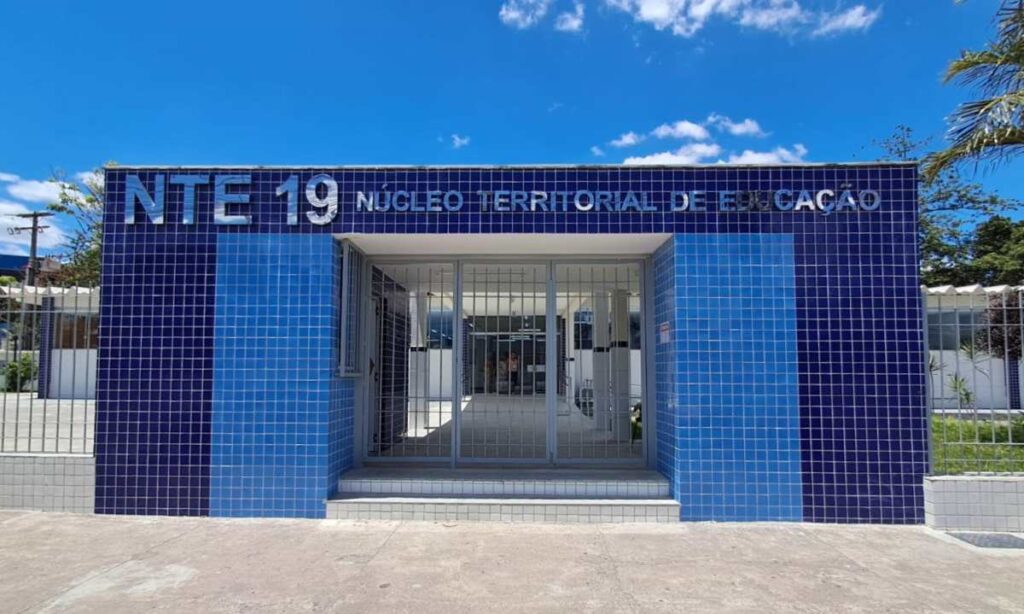 Educação em Feira de Santana: Diretor do NTE Confirma Preparação das Escolas para o Ano Letivo 2024