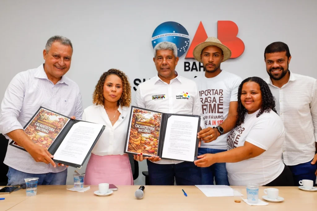 Governador Jerônimo Rodrigues Avalia Efeitos da Queda no Preço do Cacau com Produtores e Prefeitos Governador Jerônimo Rodrigues Avalia Efeitos da Queda no Preço do Cacau com Produtores e Prefeitos