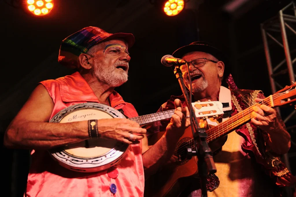 Paroano Sai Milhó Leva a Magia do Carnaval para o SESI Rio Vermelho em Salvador