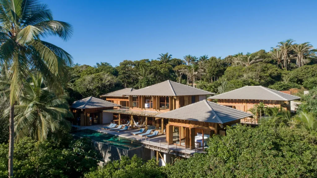 Safáris Noturnos e Luxo: Os Refúgios da Bahia que Conquistam o Mundo