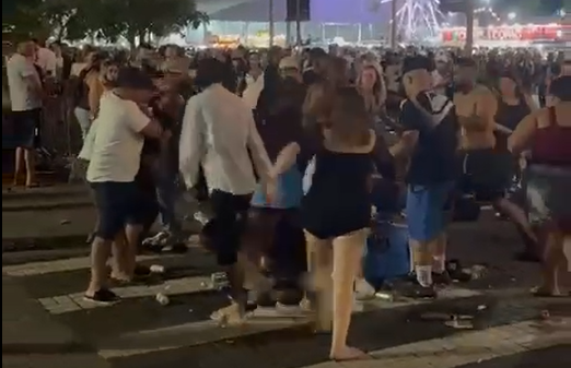 Tragédia em Show: Adolescente é Morto em Conflito no Litoral de SP Tragédia em Show: Adolescente é Morto em Conflito no Litoral de SP