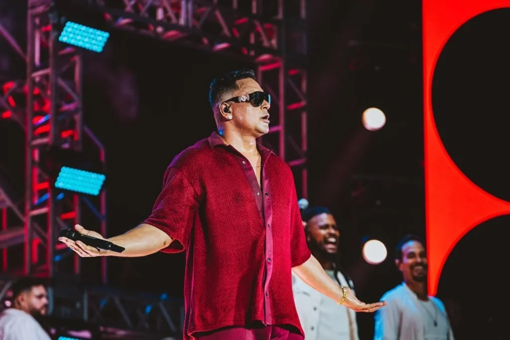 Xanddy Harmonia Agita Pré-Carnaval em 4 Cidades: Conheça a Agenda Imperdível Xanddy Harmonia Agita Pré-Carnaval em 4 Cidades: Conheça a Agenda Imperdível