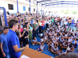 ACM Neto: Jovens da Bahia Buscam Futuro Fora do Estado devido à Falta de Empregos ACM Neto: Jovens da Bahia Buscam Futuro Fora do Estado devido à Falta de Empregos