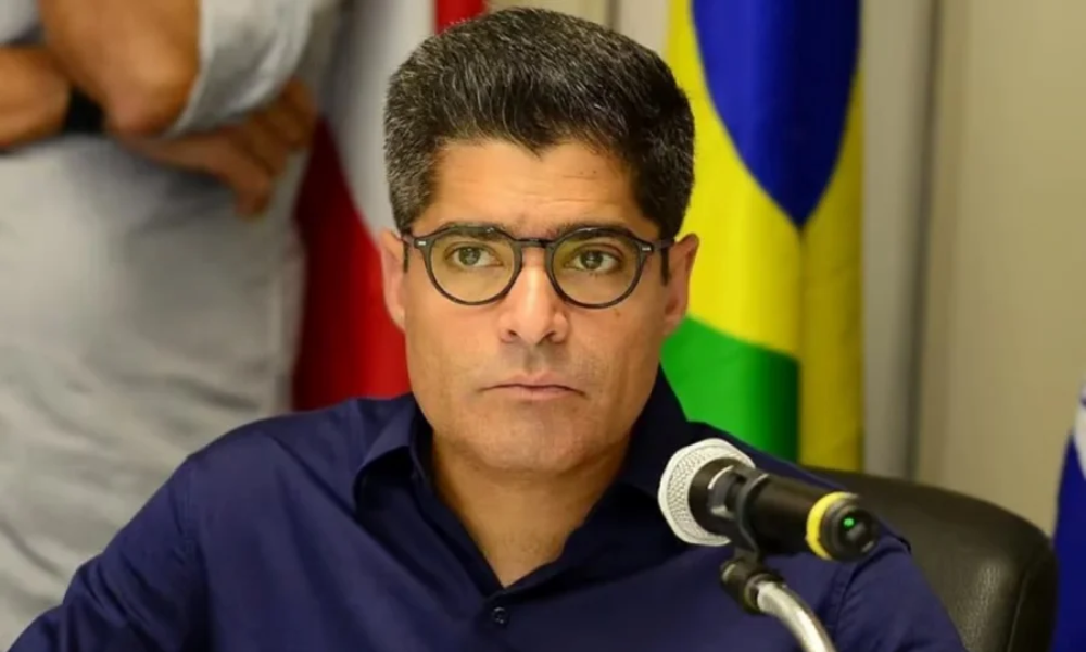 ACM Neto: Pré-candidato ao governo da Bahia recebe R$ 1,7 milhão do Banco Master