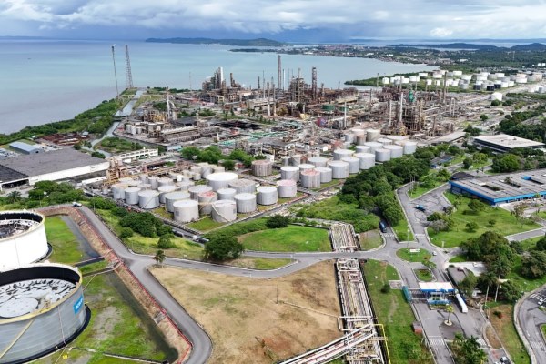 Alta Exorbitante nos Combustíveis da Refinaria de Mataripe Impacta Consumidores Baianos Alta Exorbitante nos Combustíveis da Refinaria de Mataripe Impacta Consumidores Baianos
