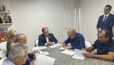 Aprimoramento do Turismo na Chapada: Convênios de R$ 2 Milhões em Itaetê e Marcionílio Souza Aprimoramento do Turismo na Chapada: Convênios de R$ 2 Milhões em Itaetê e Marcionílio Souza